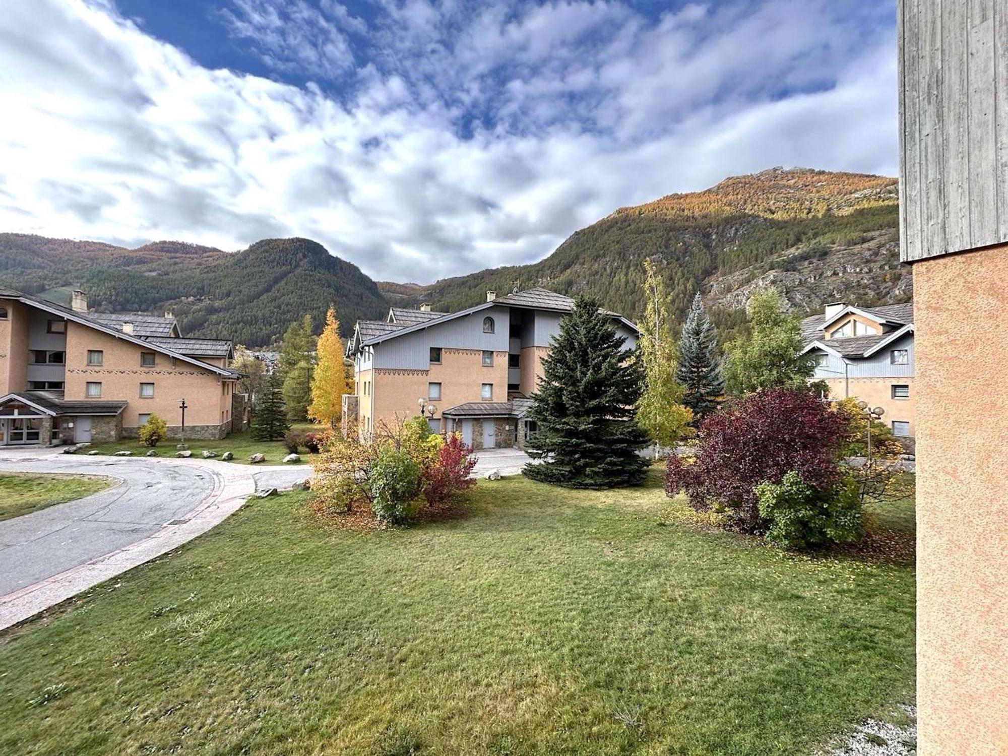 Appartement Lumineux 3 Pieces Avec Balcon, Idealement Situe A La Salle-Les-Alpes, 6 Couchages - Fr-1-330F-124 Serre Chevalier Exterior foto